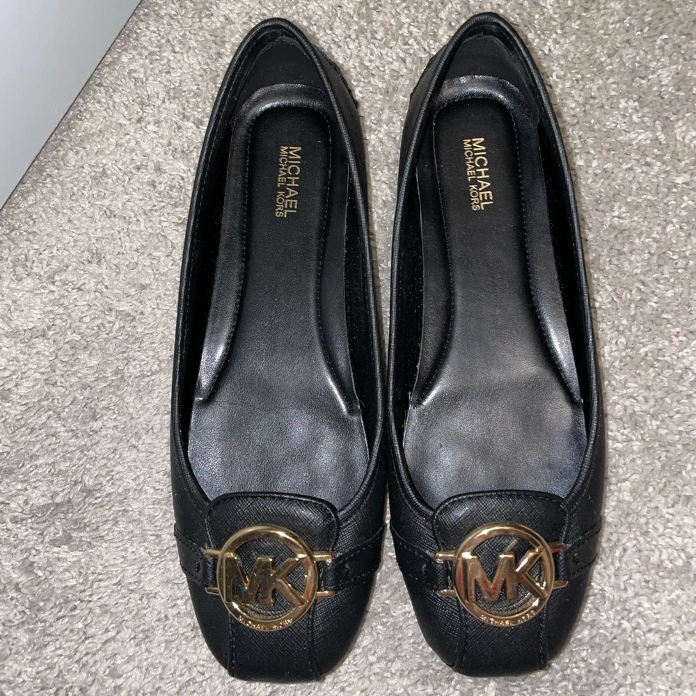 Michael Kors Lillie Flats in black